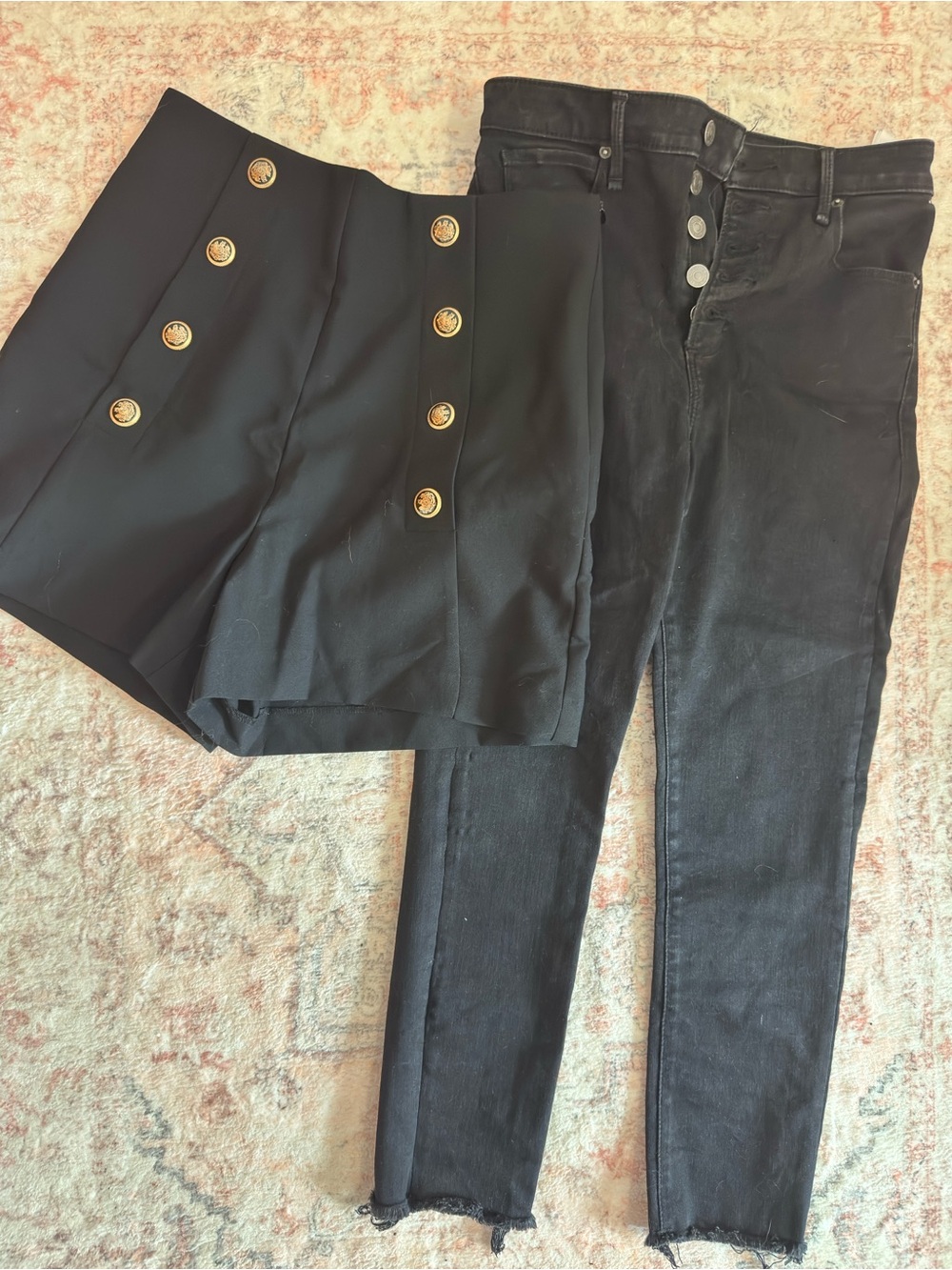 Button bottoms set (by Zara and Abercrombie)